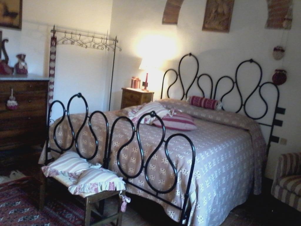 Cisterna Nel Borgo Hotel Castiglione d'Orcia Bilik gambar