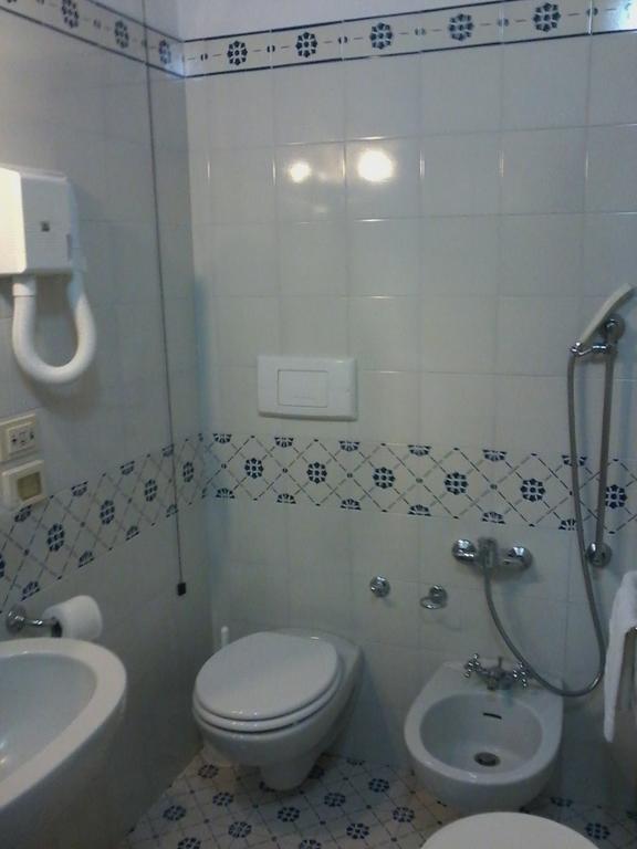 Cisterna Nel Borgo Hotel Castiglione d'Orcia Bilik gambar